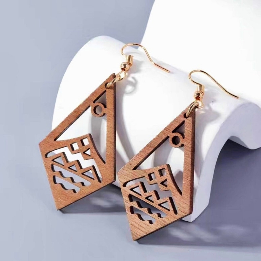 Wooden Rhombas mountain Earrings